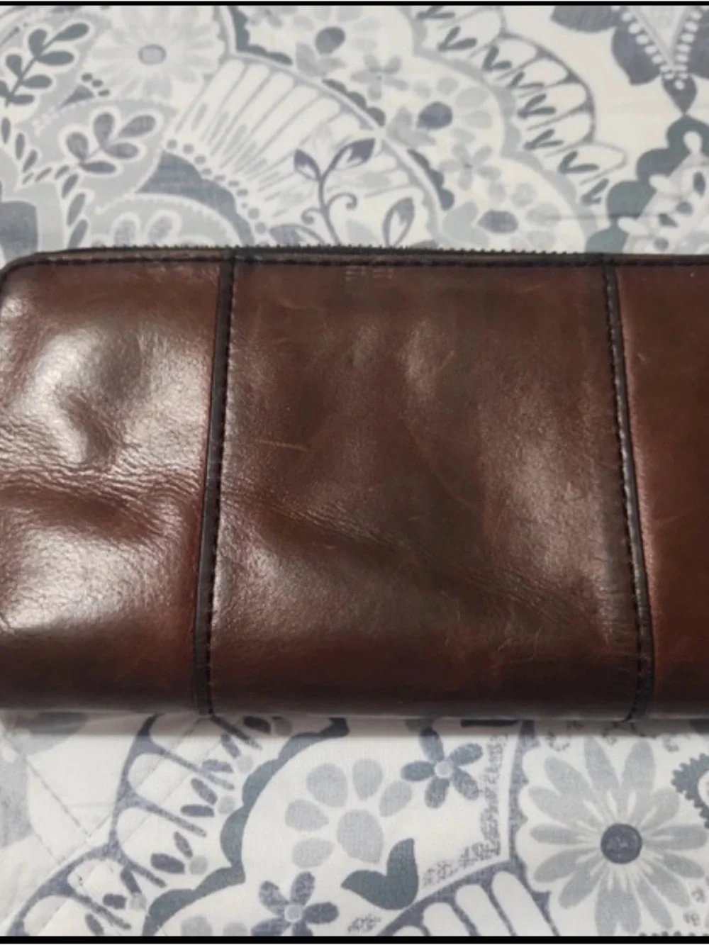 Fossil Brown Leather Trifold Wallet with Brass Logo